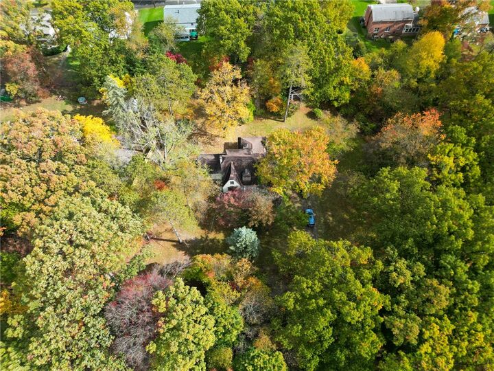 Property Photo: 2294 Clearvue Rd PA 15237