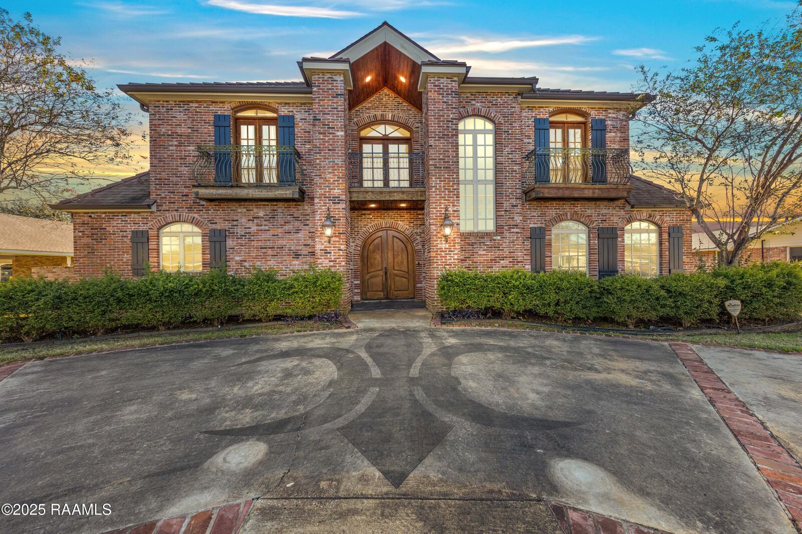 Property Photo: 113 W Hoyt Avenue LA 70526