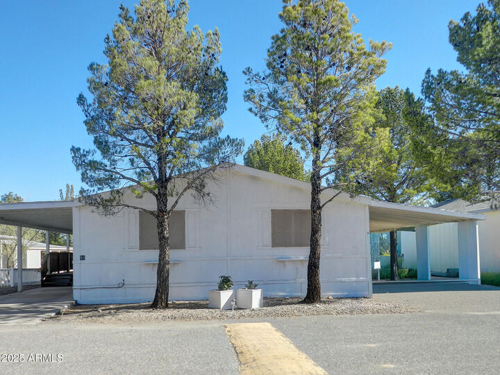 Property Photo:  2050 W State Route 89A -- 86  AZ 86326 