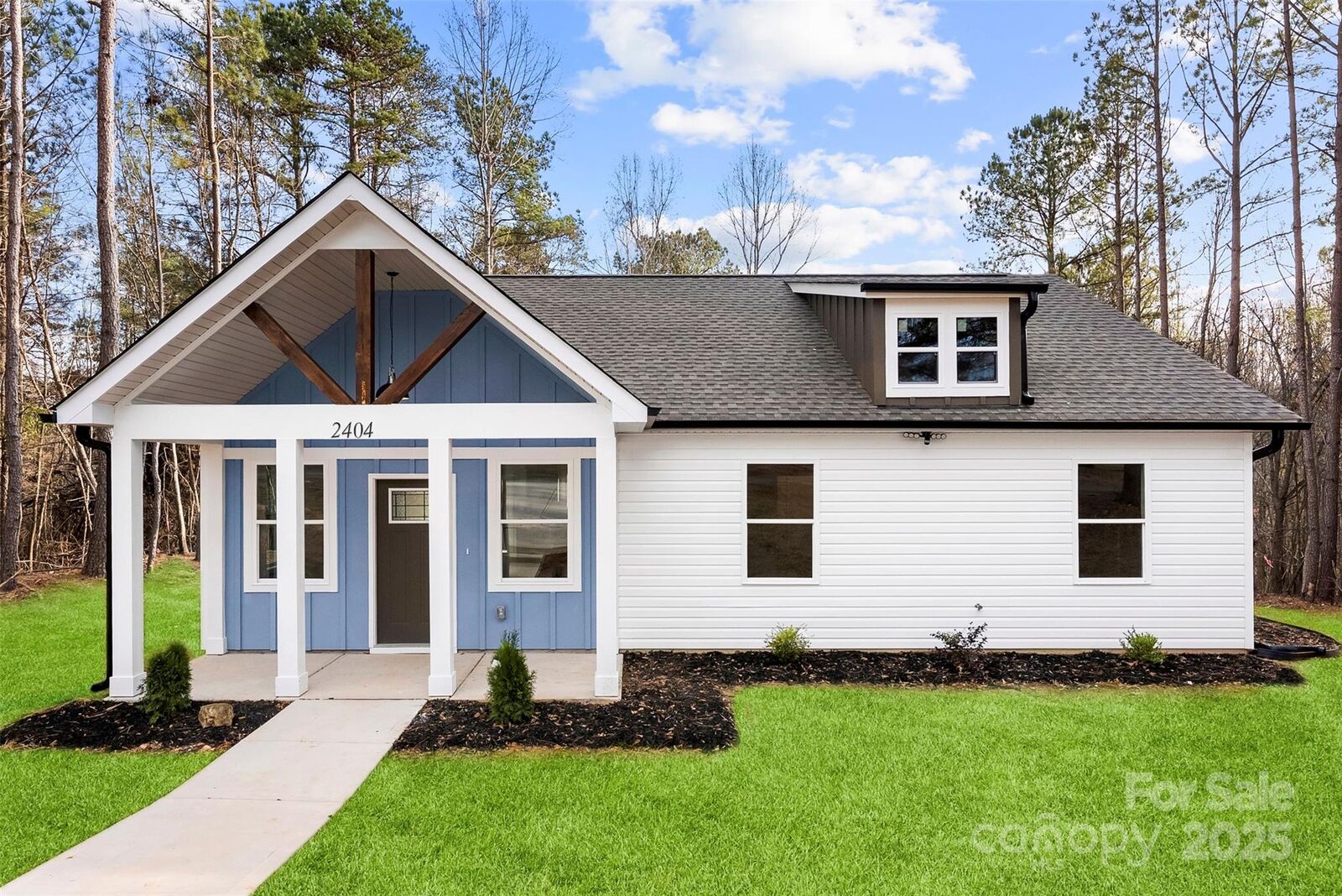 Property Photo:  2404 Eleanor Drive  NC 28150 