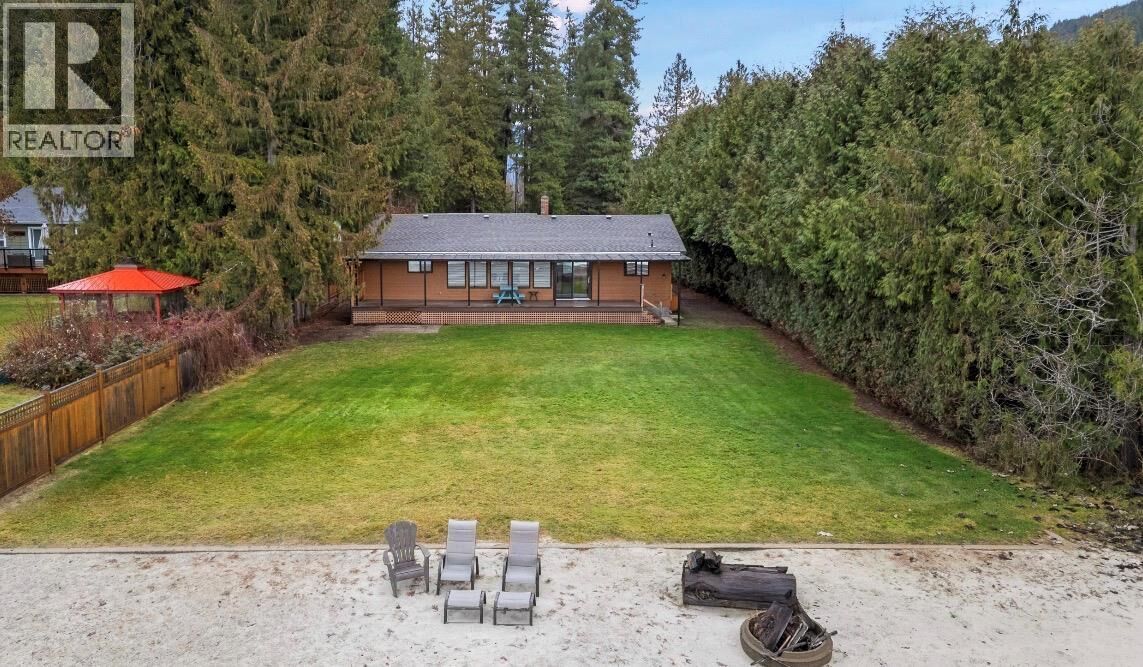 Property Photo: 401 97A Highway BC V0E 2V1
