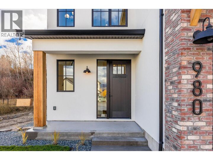 Photo de la propriété:  980 Bull Crescent  BC V1W 0E6 