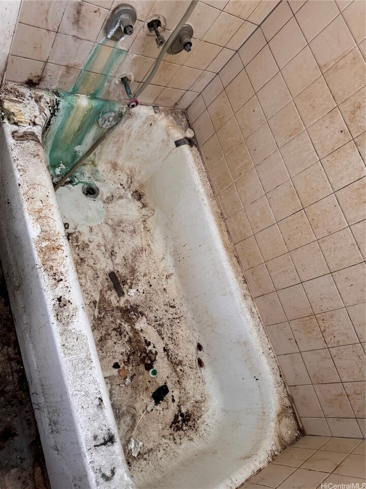 Property Photo:  1060 Kamehameha Highway 3007B  HI 96782 