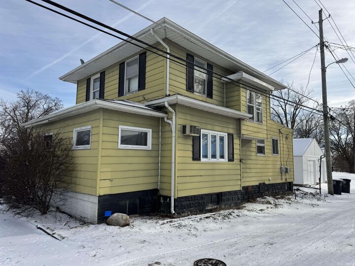 Property Photo: 1115 W 4th Street IN 46808
