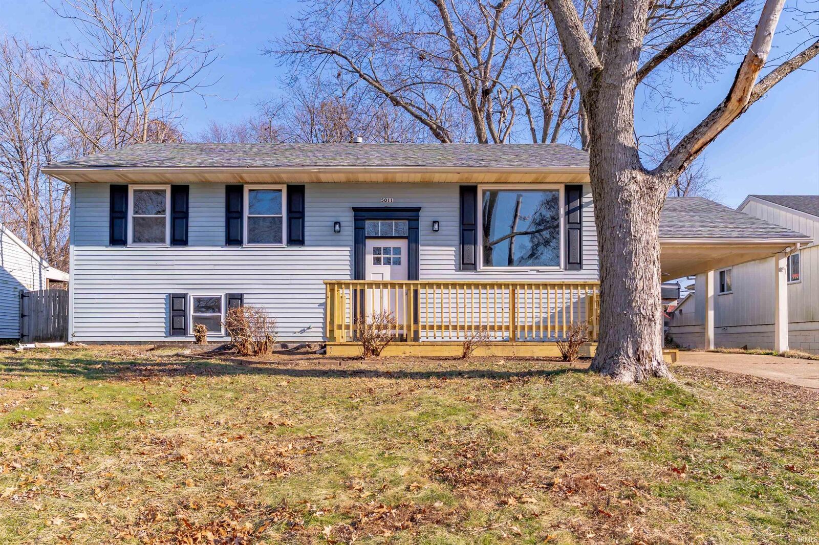 Property Photo:  5011 Manor Court  IN 47710 