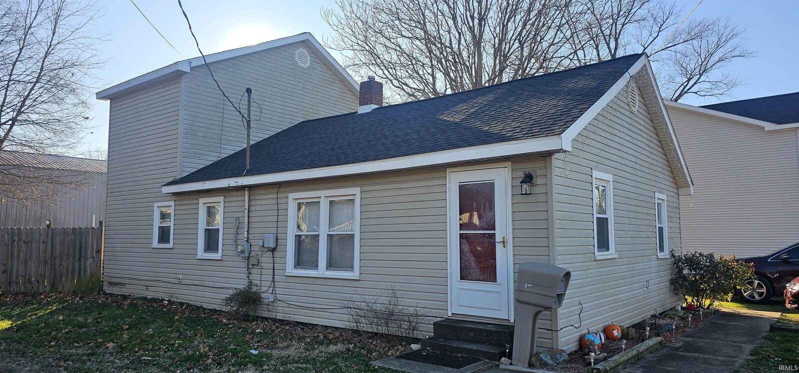 Property Photo: 219 E Taylor Street IN 47601
