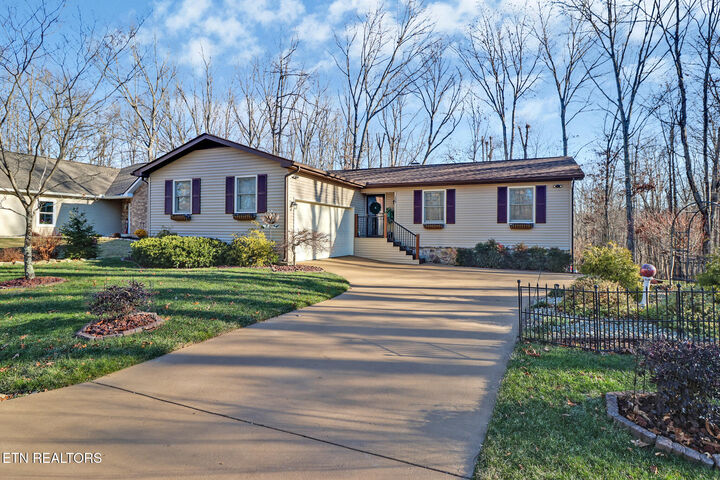 Property Photo:  129 Glenwood Drive  TN 38558 