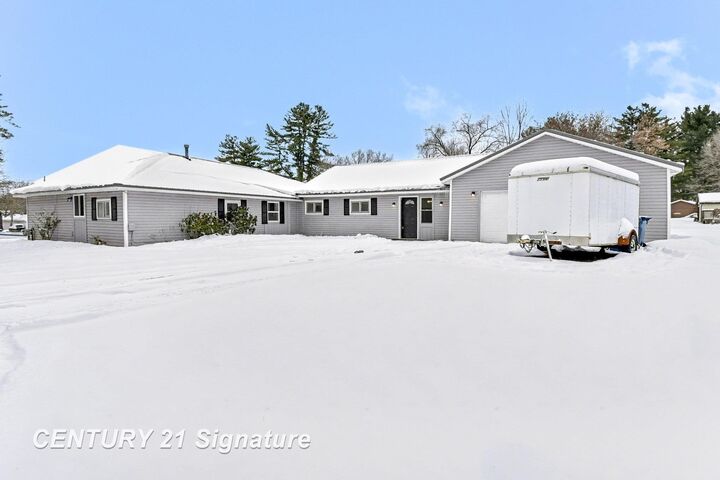 Property Photo: 474 W Taylor Drive MI 48657