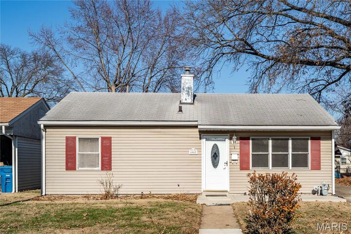 Property Photo:  1917 Joy Avenue  IL 62040 