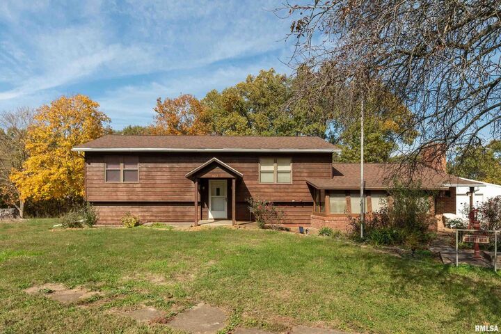 Property Photo: 402 Main Street IL 62817