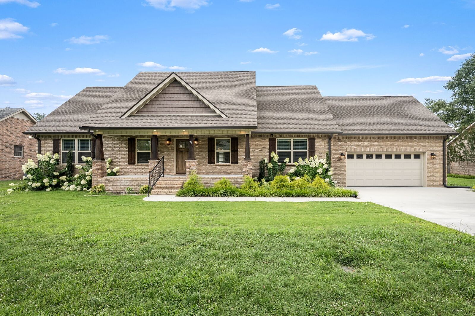 Property Photo:  105 Cumberland Ct  TN 37388 