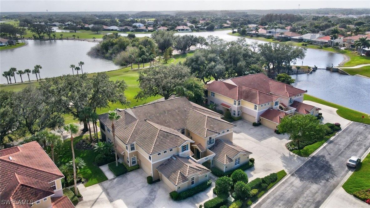 Property Photo: 12032 Brassie Bend D-202 FL 33913