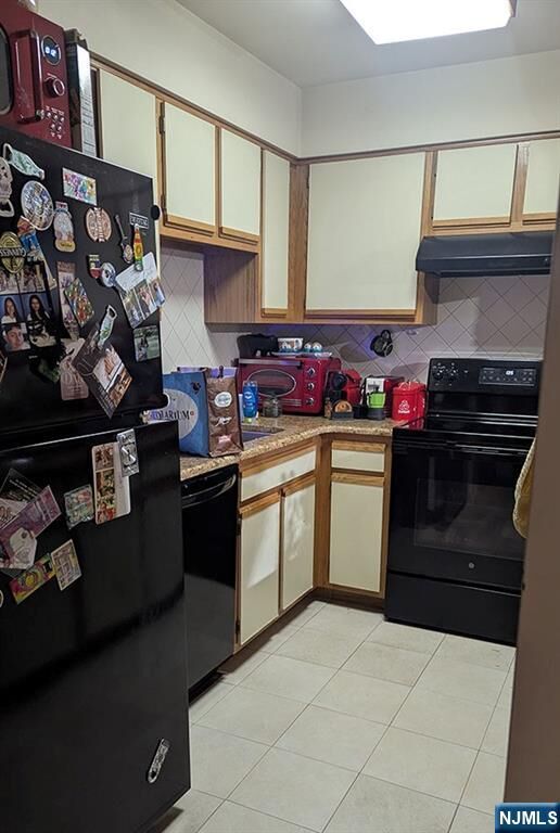 Property Photo:  19 Plauderville Avenue 110  NJ 07026 