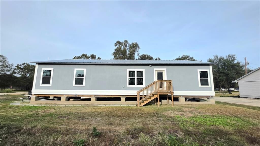 Property Photo:  115 Apricot Street B  LA 70037 