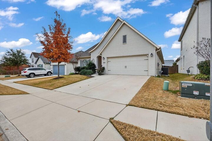 Property Photo: 5120 Gaucho Trail TX 76126