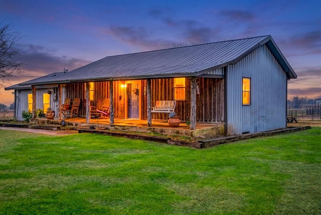 Property Photo: 6678 Farm Road 1497 TX 75462