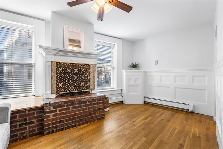 Property Photo:  86 Savin Hill Avenue 1  MA 02125 