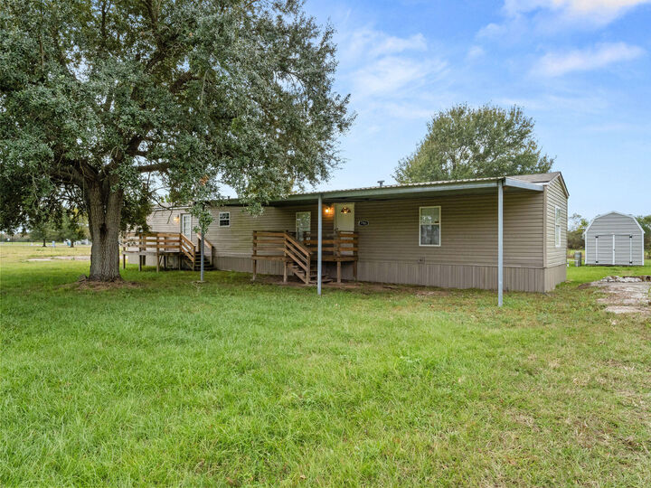 Property Photo:  7783 Acadian Ln  LA 70607 