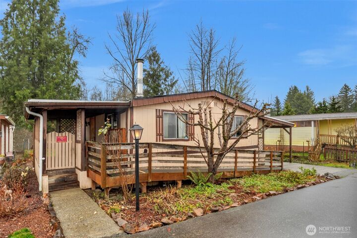 Property Photo: 212 Old Owen Road 45 WA 98294