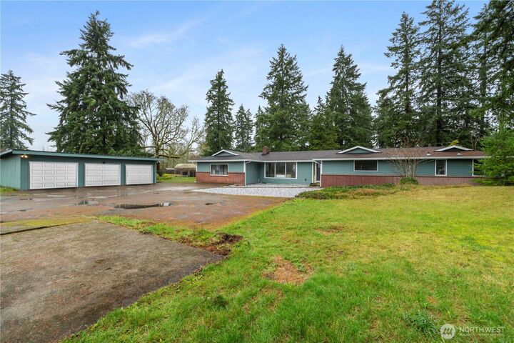 Property Photo: 18911 29th Avenue E WA 98445