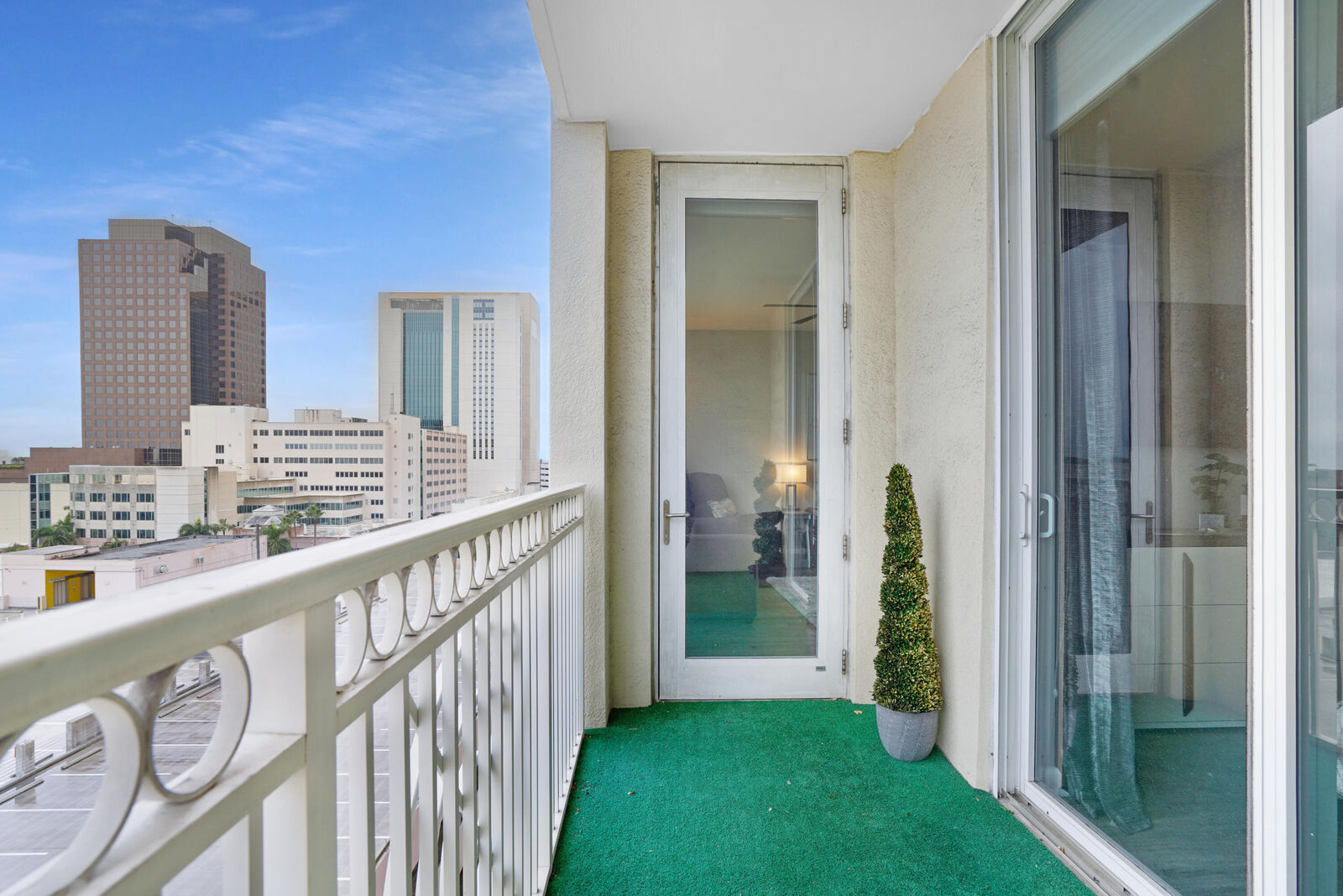 Property Photo: 511 SE 5th Avenue 908 FL 33301