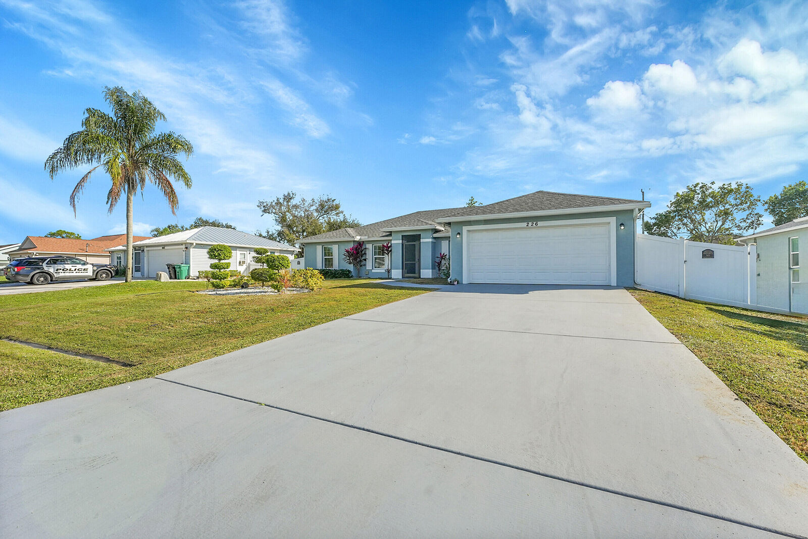 Property Photo: 226 SW Starfish Avenue FL 34984