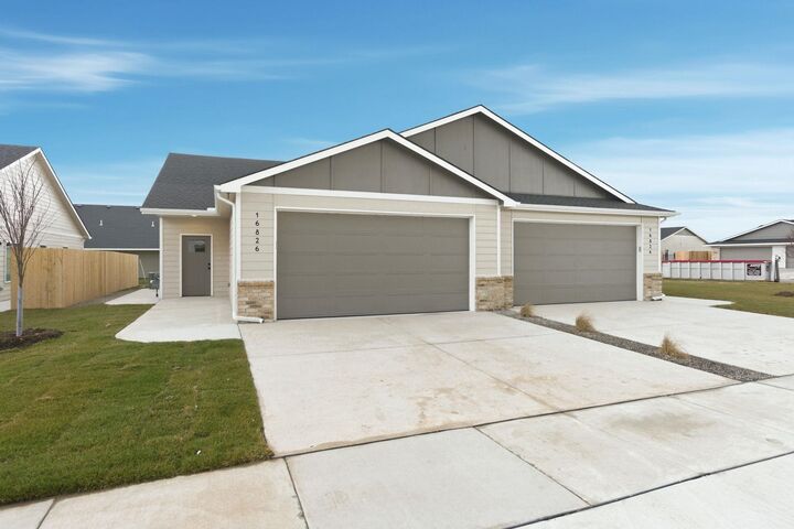 Property Photo: 16824 W Kashmir St KS 67052-0149