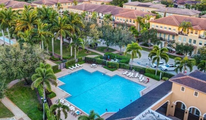 Property Photo:  1131 SW 147th Ave 0  FL 33027 