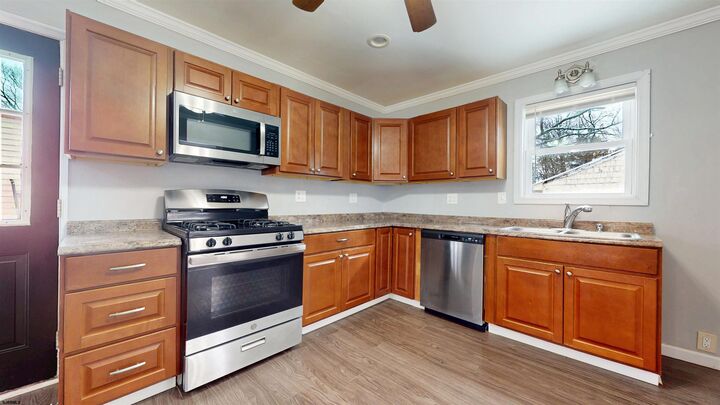 Property Photo: 309 Columbine Ave NJ 08332-4068