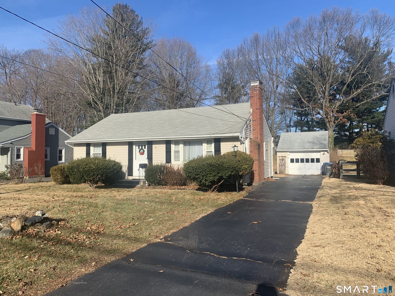 Property Photo:  27 Lydall Street  CT 06042 