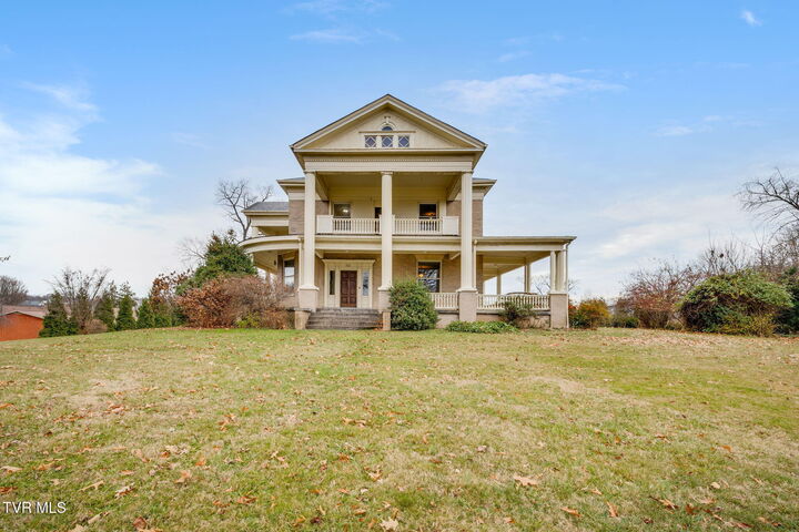 Property Photo:  322 Spruce Street  TN 37620 