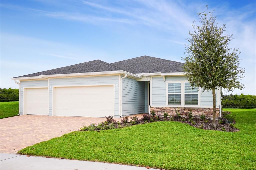 Property Photo: 75705 Walking Path Lane FL 32097