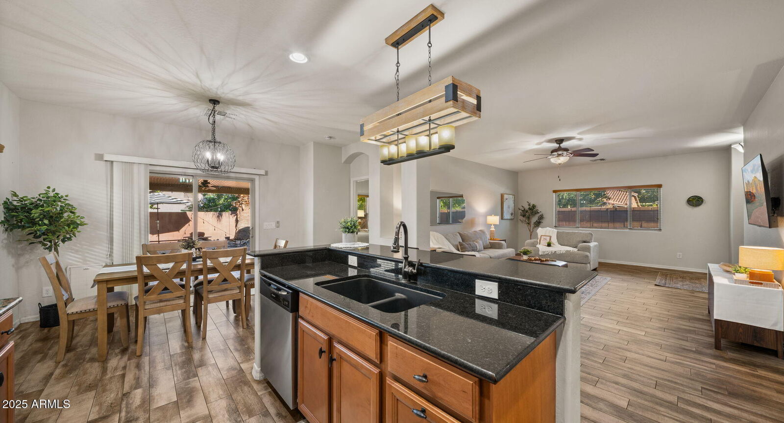 Property Photo: 1374 W Alder Road AZ 85140