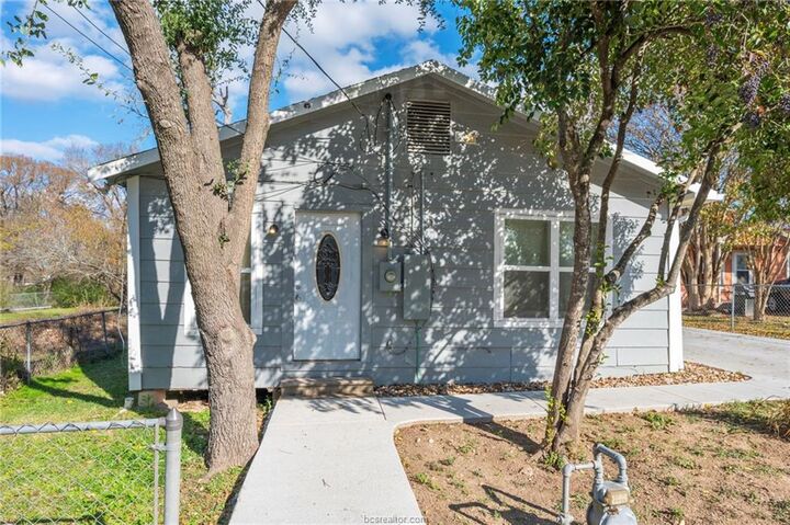 Property Photo:  1506 Graham Drive  TX 77803 