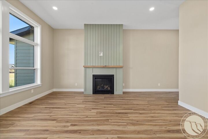 Property Photo:  3005 Baneberry Avenue  MT 59068 