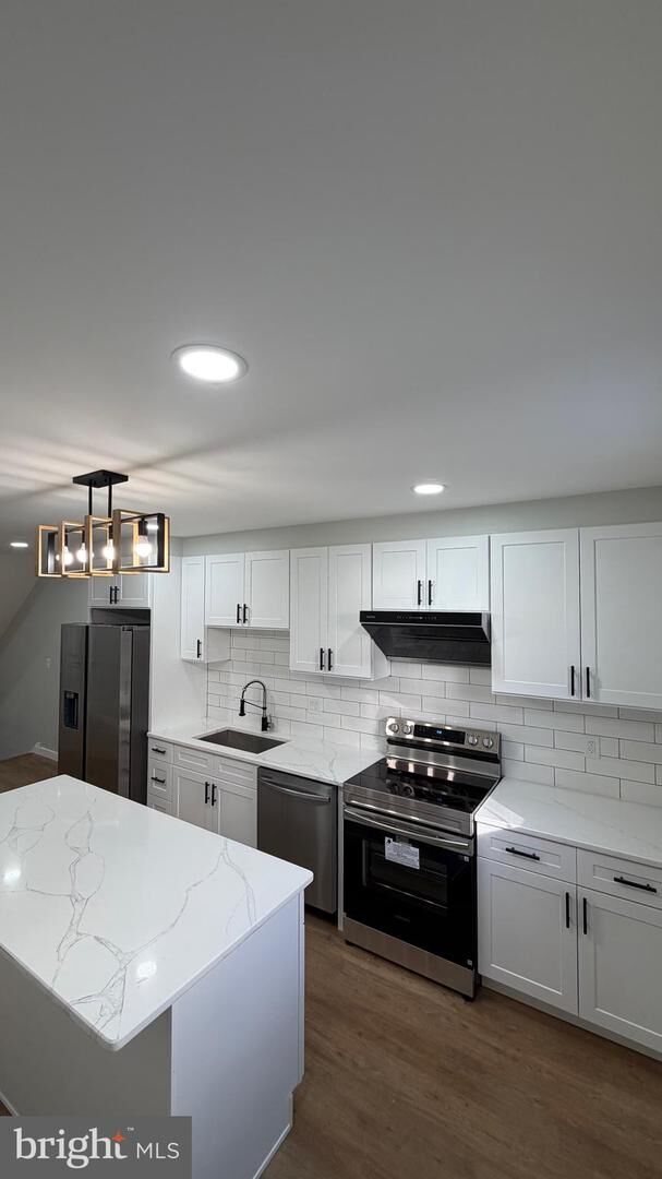 Property Photo:  819 Jackson Street  PA 19148 