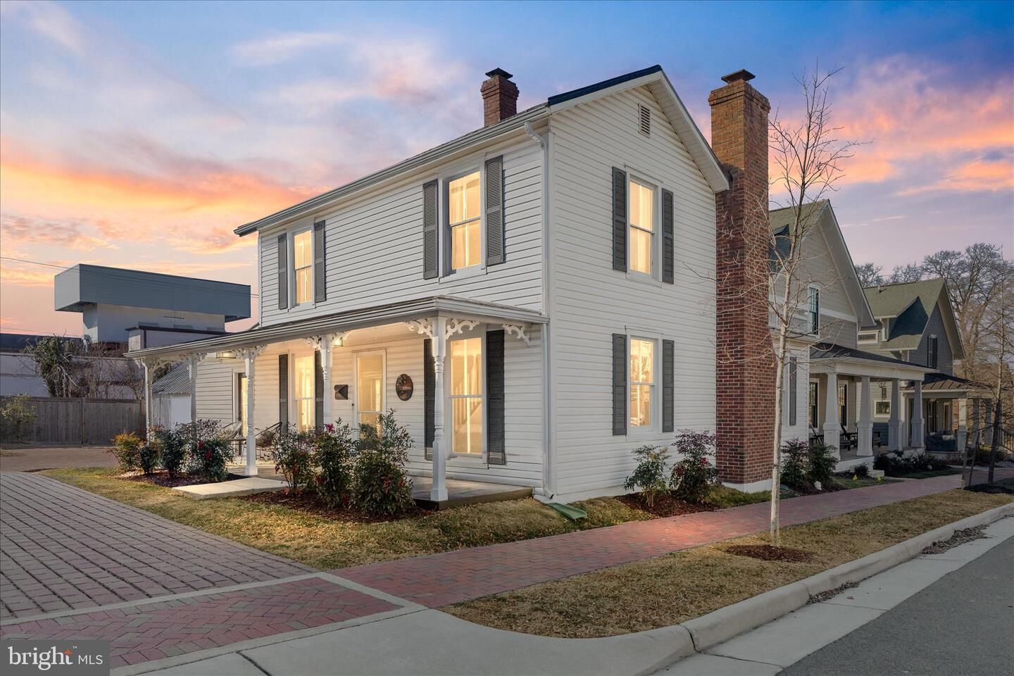 Property Photo: 645 Jefferson Street VA 20170