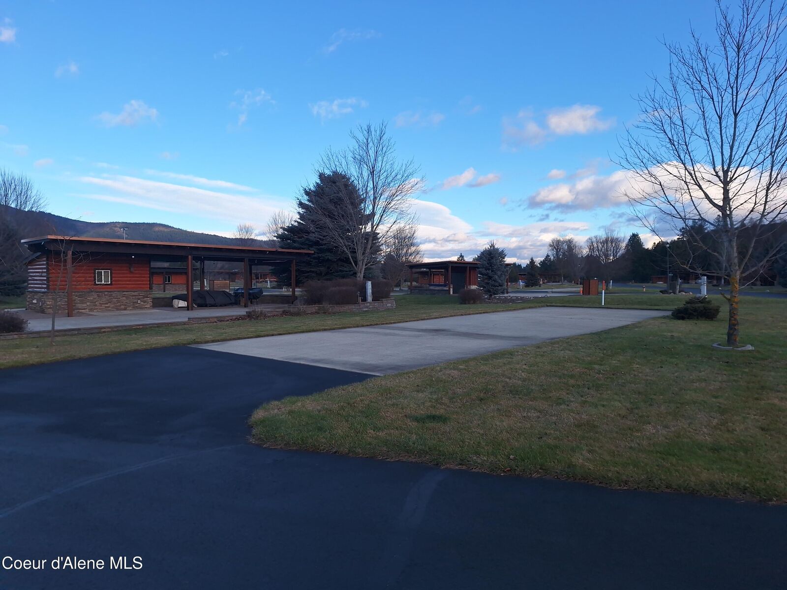 Property Photo:  73 Eagle Way  ID 83804 