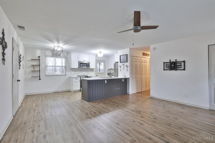 Property Photo: 32 Sutton Lane OH 45122