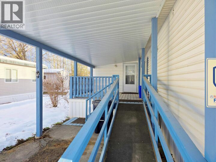 Property Photo: 2121 Balsam Avenue 11 BC V2J 5J3