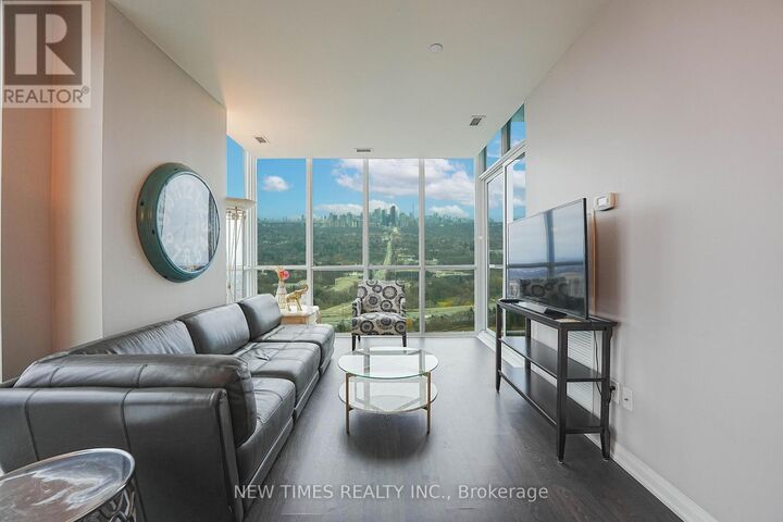 Property Photo:  9 Bogert Avenue 4202  ON M2N 0H3 