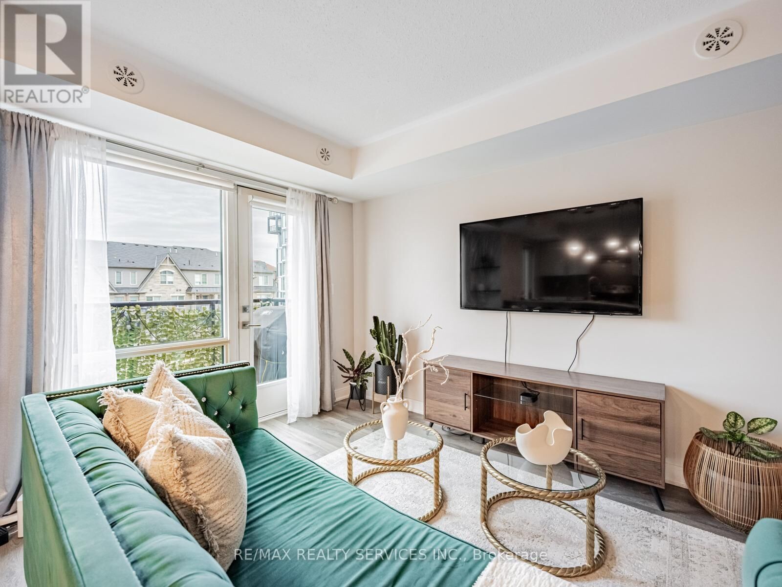 Property Photo:  100 Dufay Road 60  ON L7A 4S3 