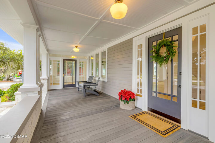 Property Photo:  214 S Riverside Drive  FL 32168 