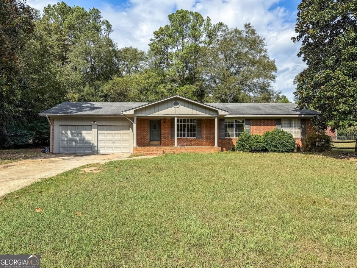 Property Photo:  11 Parkwood Drive NE  GA 30161 