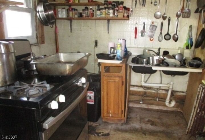 Property Photo:  197 Fairmount Ave  NJ 07103 