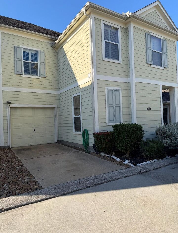 Property Photo:  4514 Plum Creek Forest Lane  TX 77087 