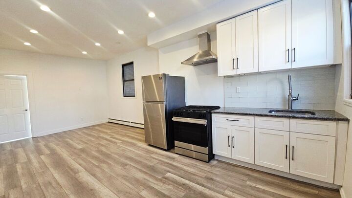 Property Photo:  1210 12th St 2  NJ 07047 