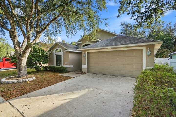 Property Photo: 18939 Twinberry Drive FL 33647