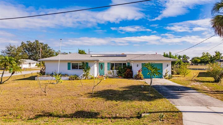 Property Photo: 199 Carlisle Avenue NW FL 33952
