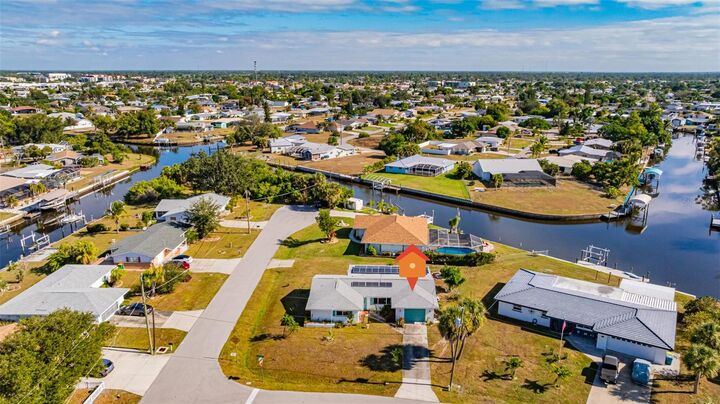 Property Photo:  199 Carlisle Avenue NW  FL 33952 